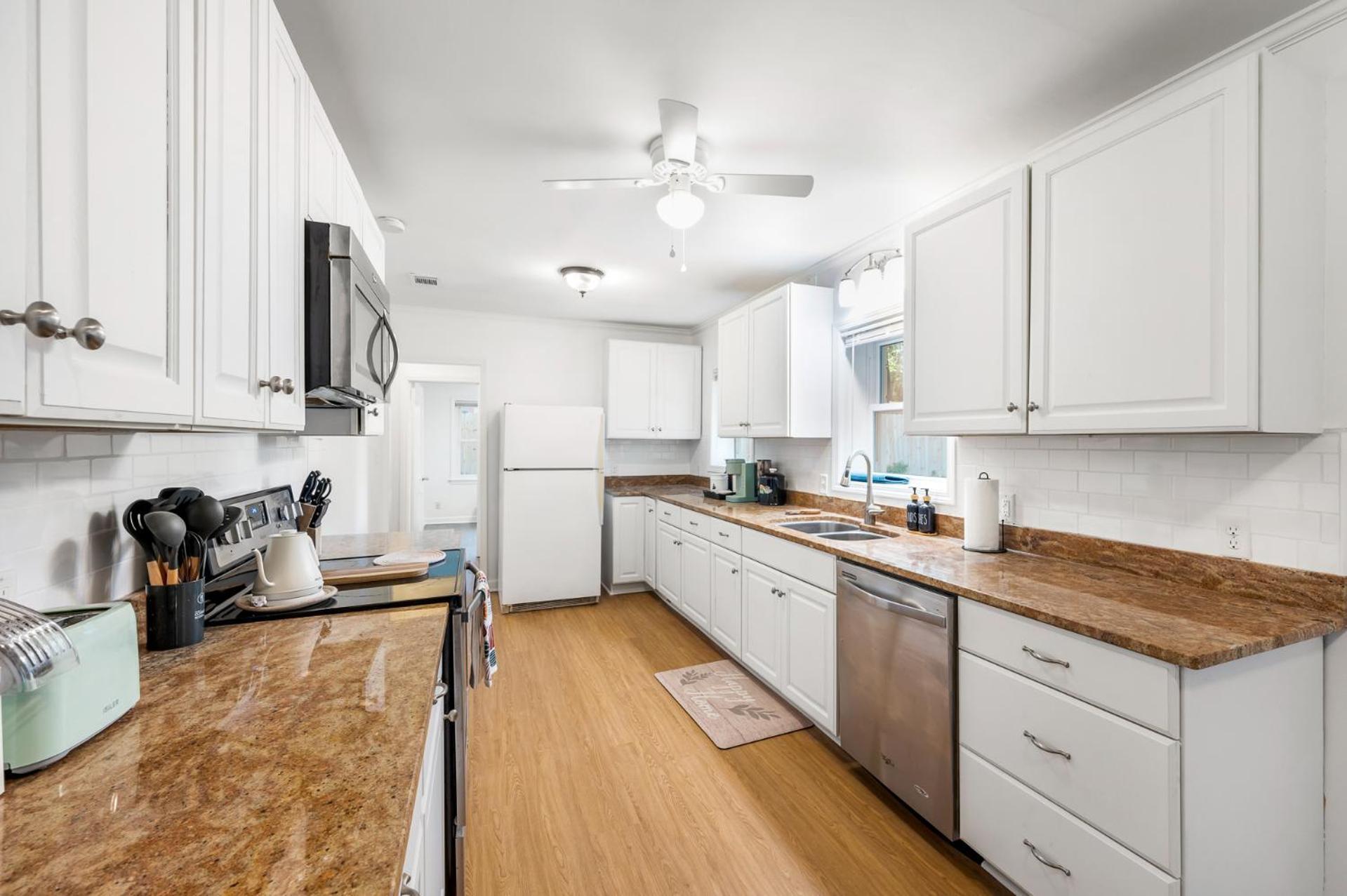 Southern Charm Getaway- 3Br In Park Circle Чарлстон Екстер'єр фото
